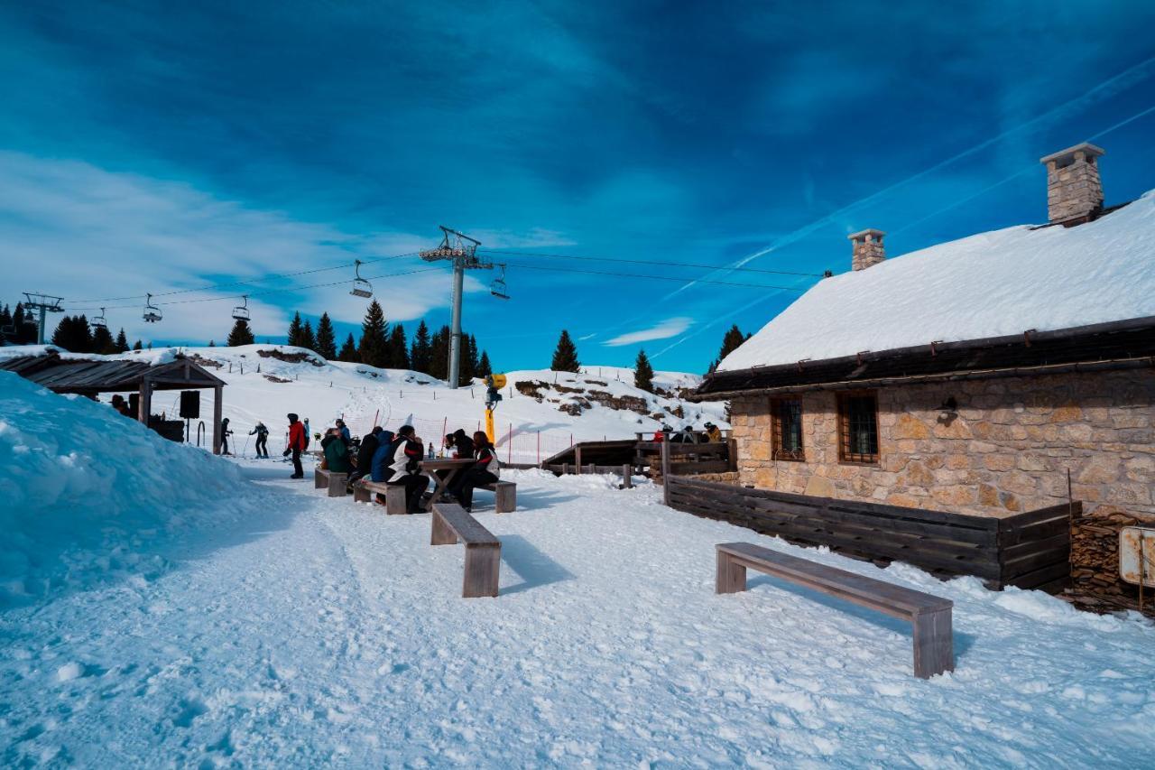 Baiti Par Via Bed and Breakfast Folgaria Esterno foto