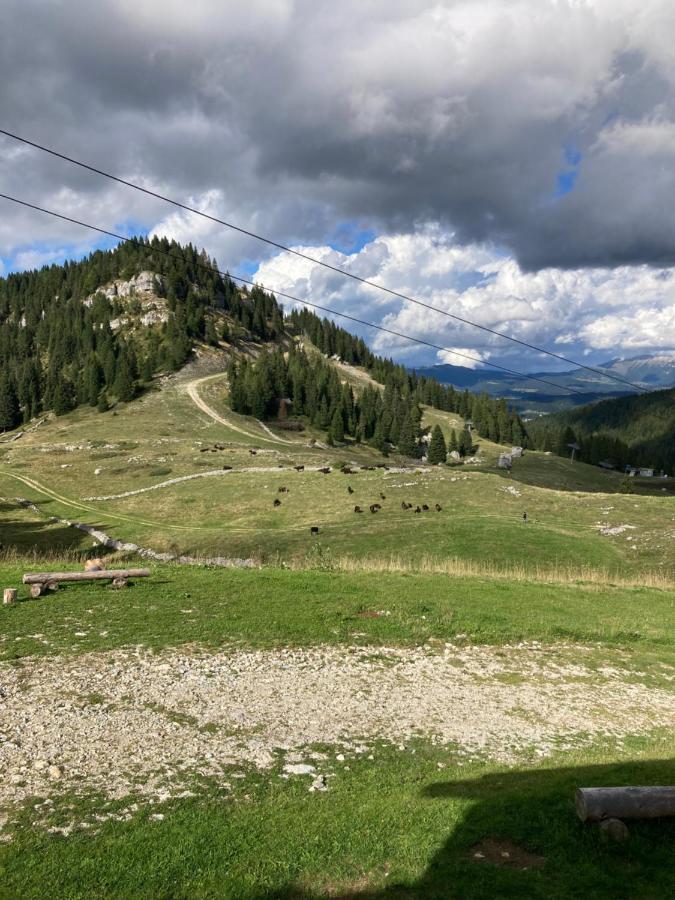 Baiti Par Via Bed and Breakfast Folgaria Esterno foto